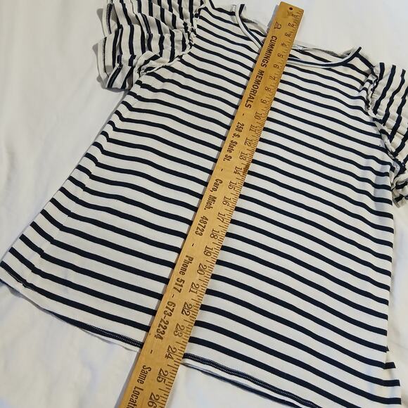 Green Envelope Black/white striped tee with double ruffled cap sleeves M - Picture 7 of 8